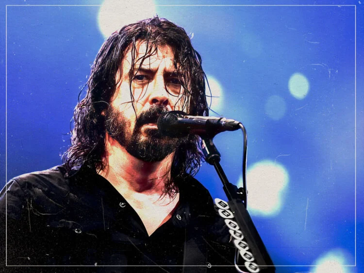 Dave-Grohl-Foo-Fighters-Singer-Musician-Guitarist-Drummer-Far-Out-Magazine-F-750x563