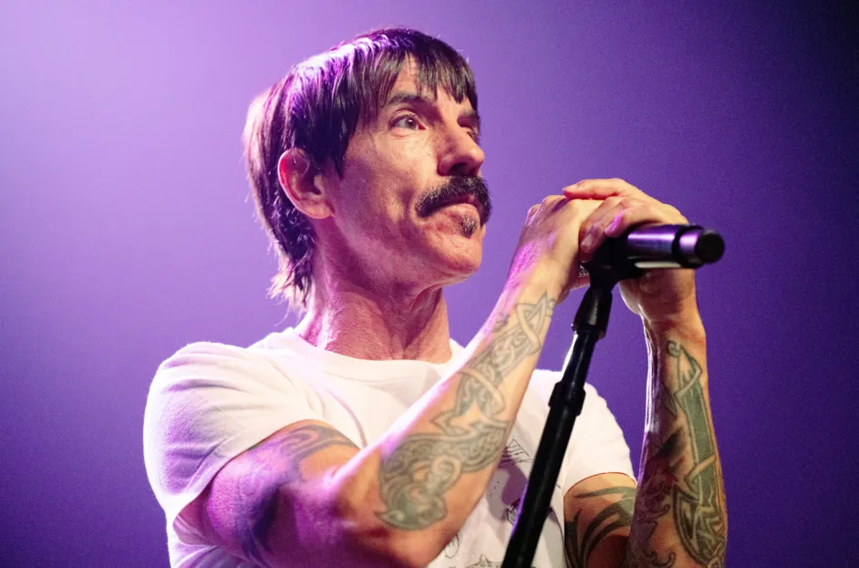 Anthony-Kiedis-2021-billboard-1548