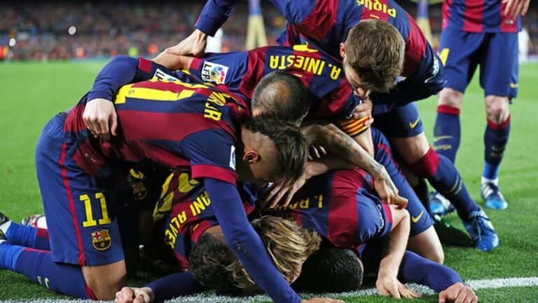 el-barca--celebrando-un-gol-marcado-al-real-madrid--fcbarcelona