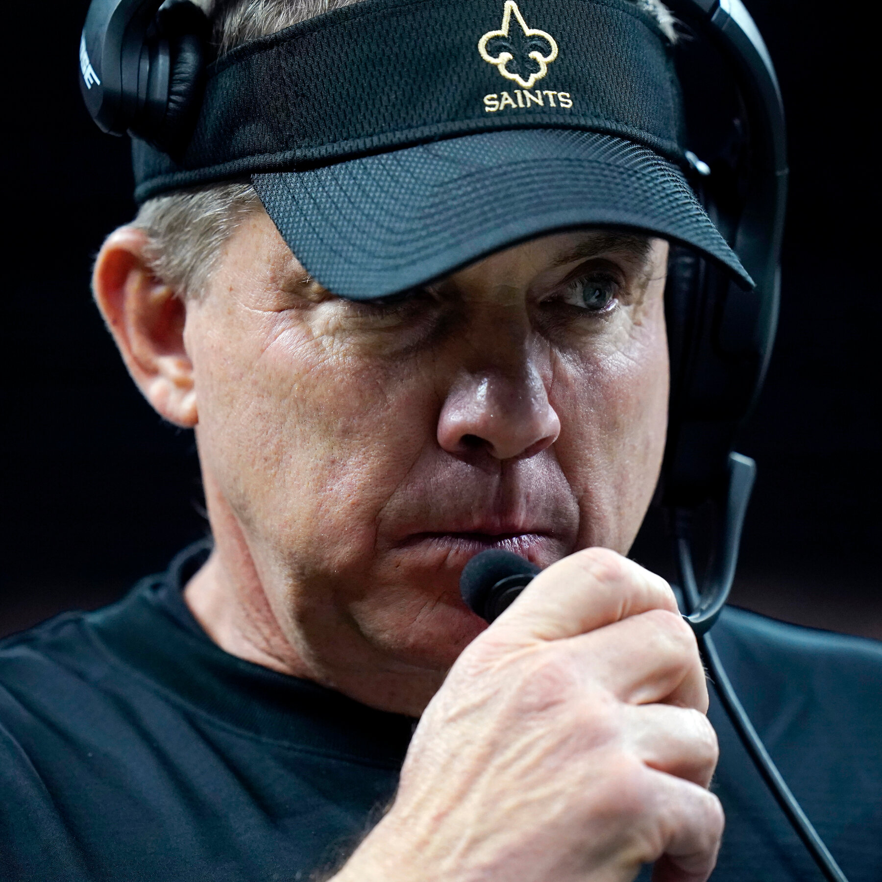 25nfl-payton-1-mediumSquareAt3X