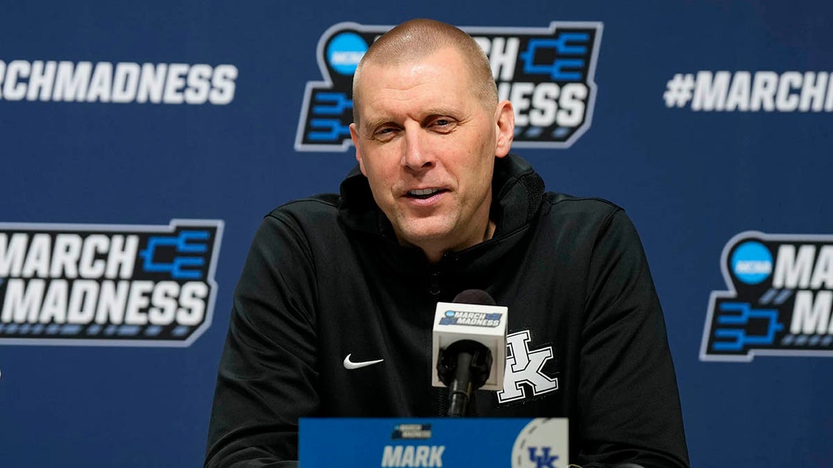 kentucky-coach-mark-pope