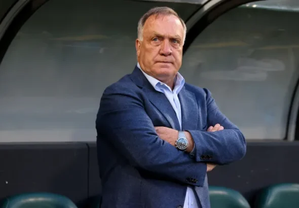 headcoach-dick-advocaat-ado-den-872238121