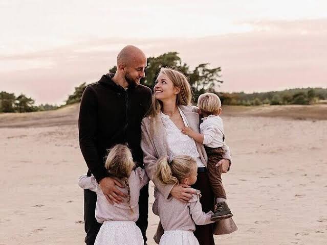 images-2025-08-26T091456.402