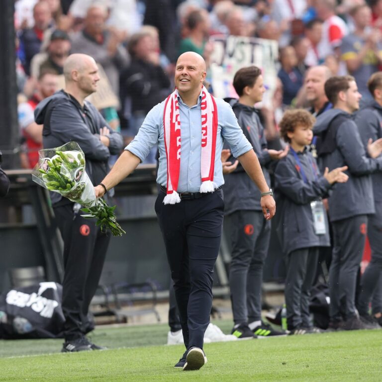 0_GettyImages-2153186347