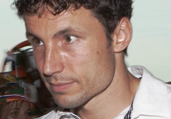 2010_Mark_van_Bommel.jpg_(cropped)