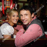 mark-van-bommel-wife-andra-1500w-1013460i